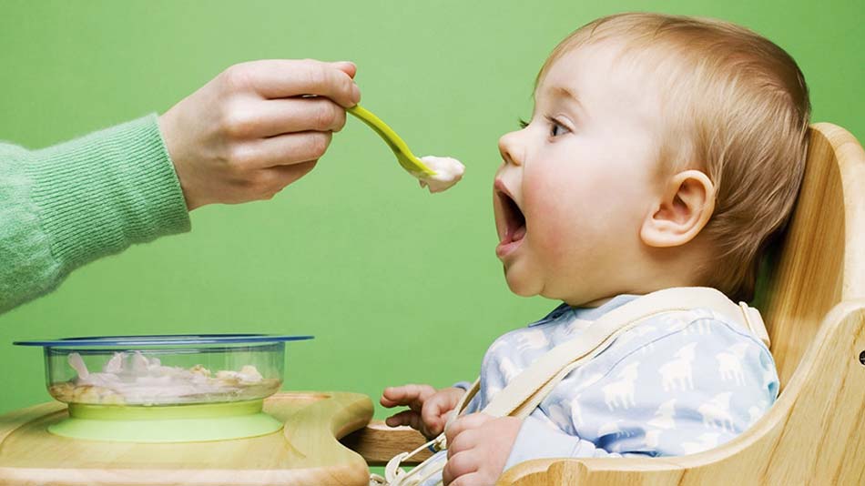 غذای-کمکی-نوزاد