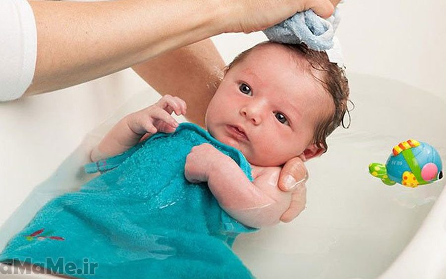 آیا نوزاد چهل روز غسل دارد؟ حمام 40 روزگی نوزاد چطور انجام میشود؟